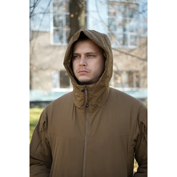 Зимний микропуховик в цвете койот BR YWH с влагостойкой тканью и съемным капюшоном