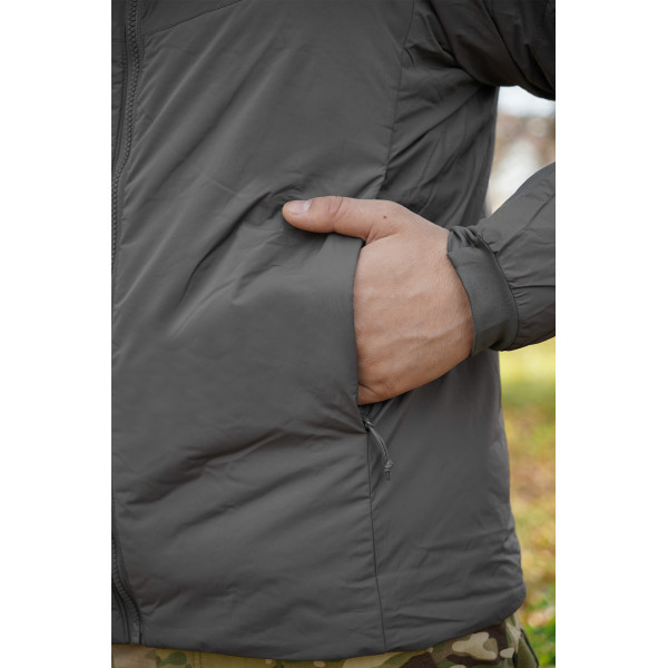 Зимний микропуховик в цвете серый BR YWH с влагостойкой тканью и съемным капюшоном