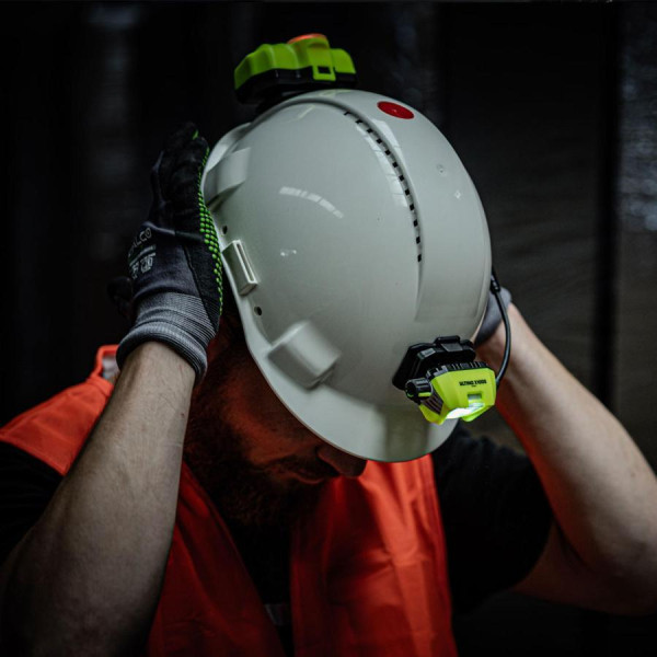 Фонарь налобный Mactronic Ultimo X1000 (1000 Lm) Cool White/Red Type-C Recharg Helmet Kit (PHL0012)