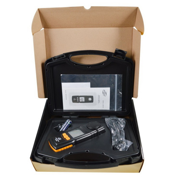 Люксметр + термометр с USB BENETECH GM1020